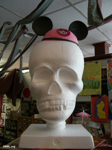 small_styrofoamskull.jpg